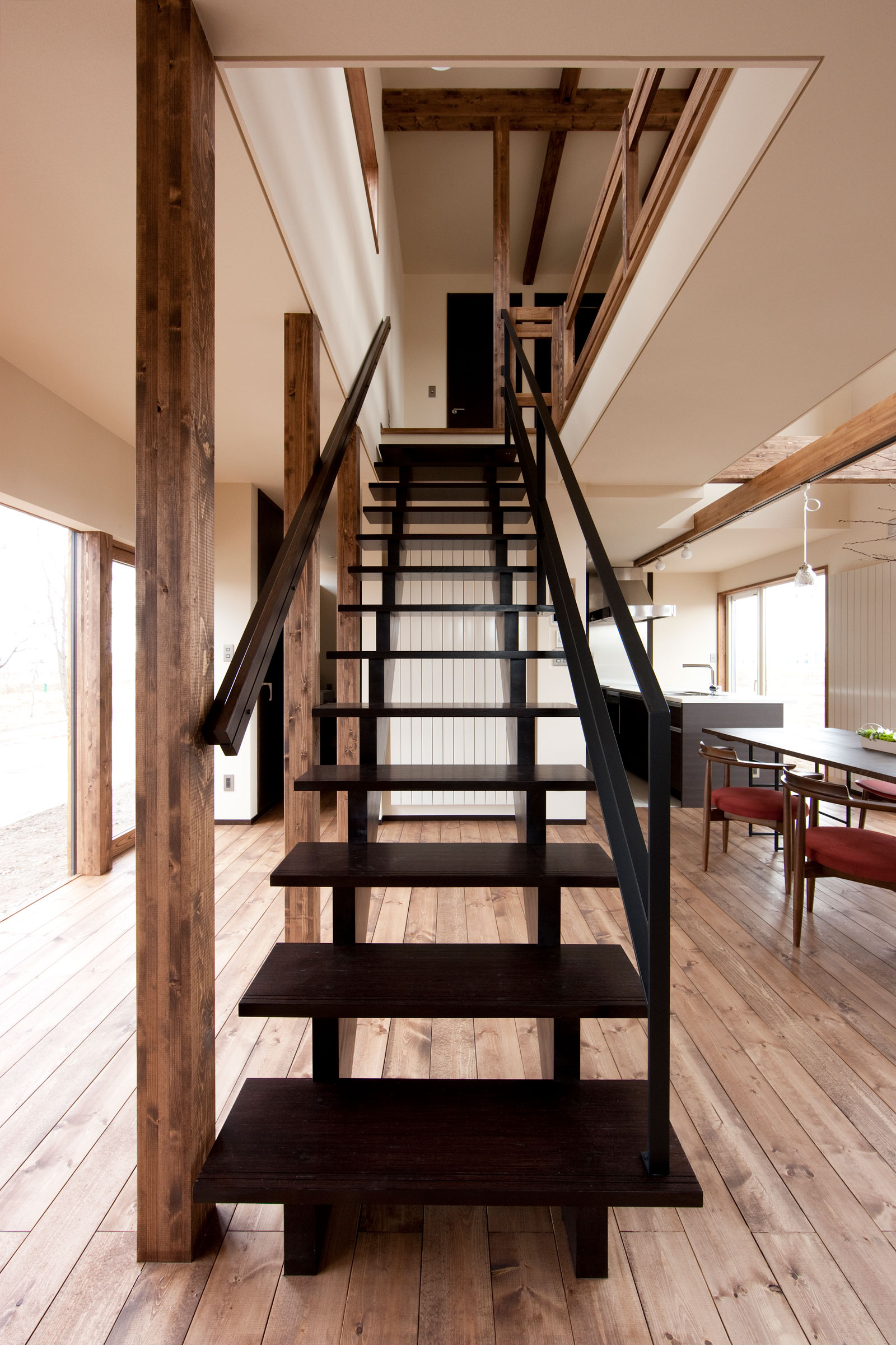 アートホームの苫小牧市の注文住宅施工事例「ろくめんそうの家」階段